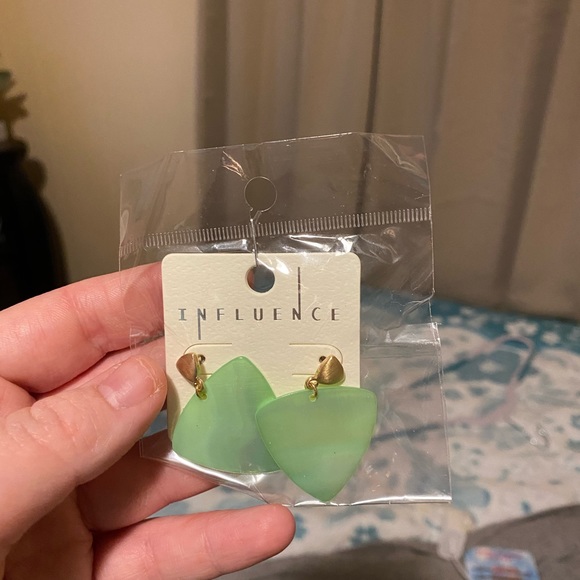 Earring Variety - Picture 10 of 10